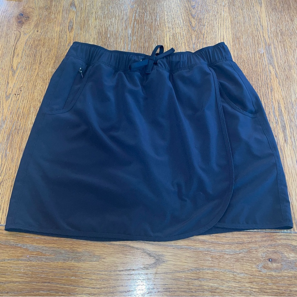Patagonia Black Fleetwith Active Skirt Skort